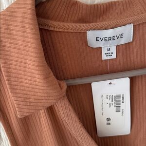 EVEREVE Ribbed Sleeveless Collared Top Medium NWT Rust V Neck Knit Tank